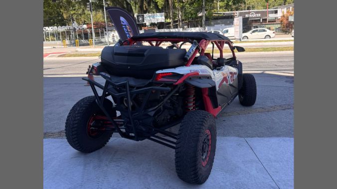 02 Maverick X3 Xrc