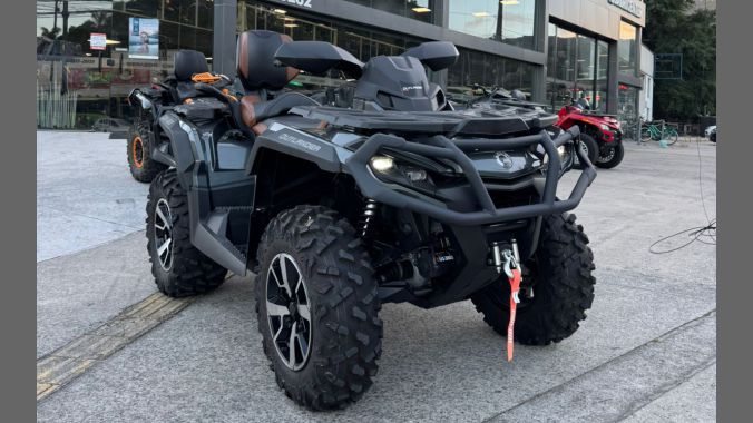 02 Outlander Max Limited 1.000R 2024