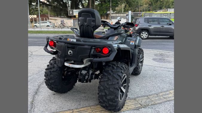 05 Outlander Max Limited 1.000R 2024